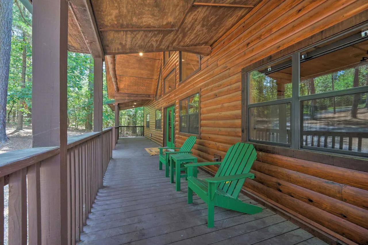 بروكن بو The Eastwood Spacious Retreat With 4 King En-Suites - Hot Tub - Pet-Friendly - Cozy Fire Pit - Prime Location - Multi-Family المظهر الخارجي الصورة