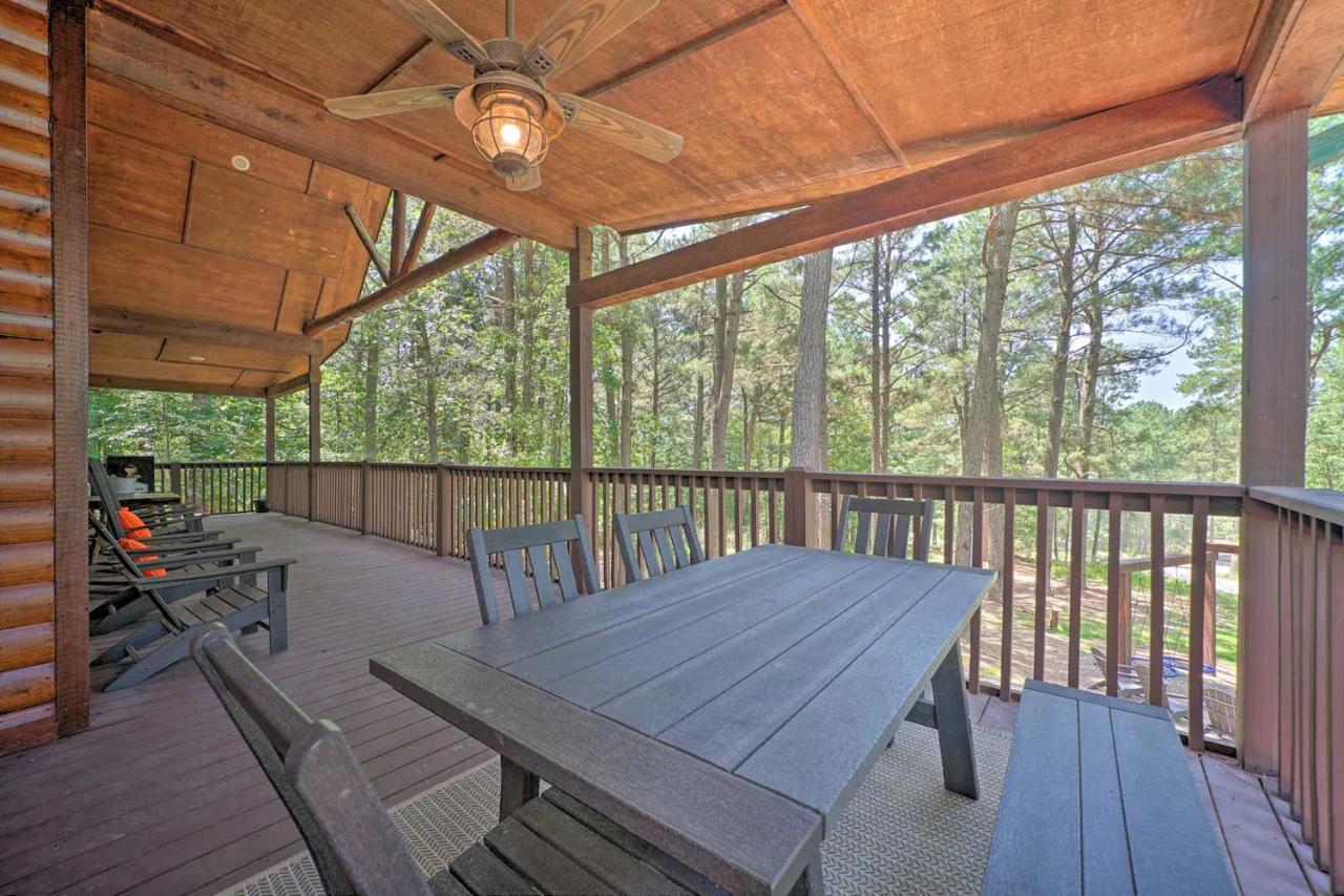 بروكن بو The Eastwood Spacious Retreat With 4 King En-Suites - Hot Tub - Pet-Friendly - Cozy Fire Pit - Prime Location - Multi-Family المظهر الخارجي الصورة