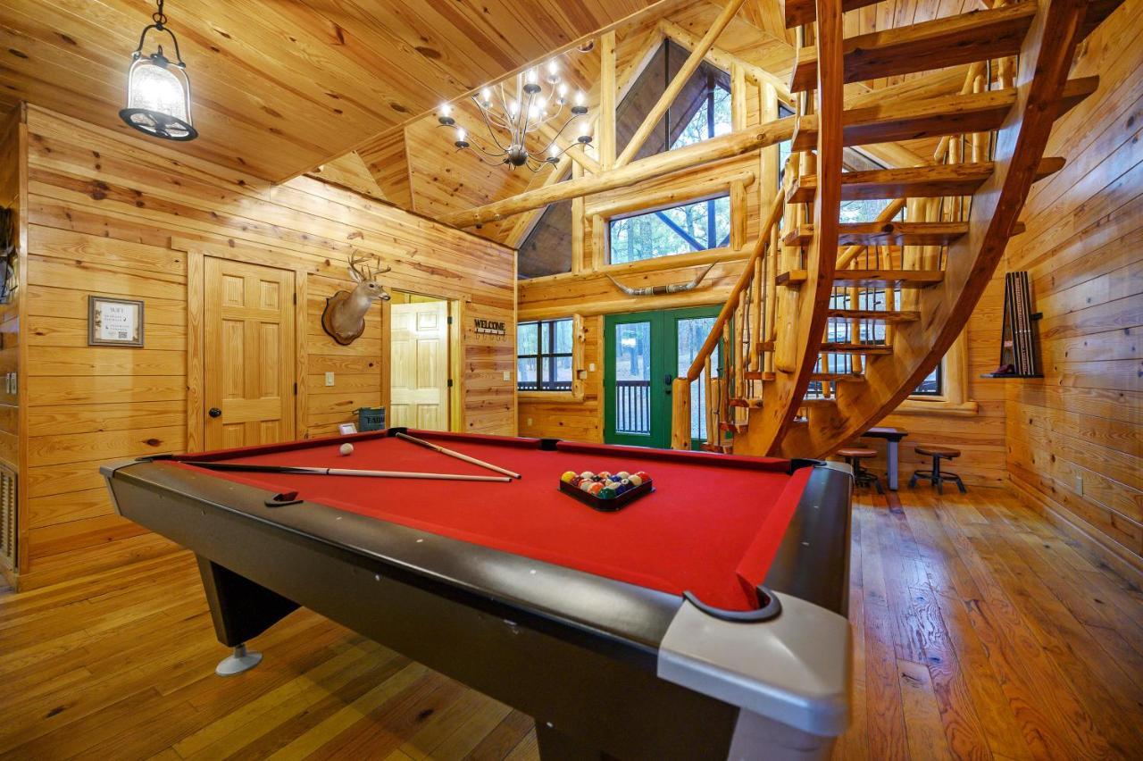 بروكن بو The Eastwood Spacious Retreat With 4 King En-Suites - Hot Tub - Pet-Friendly - Cozy Fire Pit - Prime Location - Multi-Family المظهر الخارجي الصورة